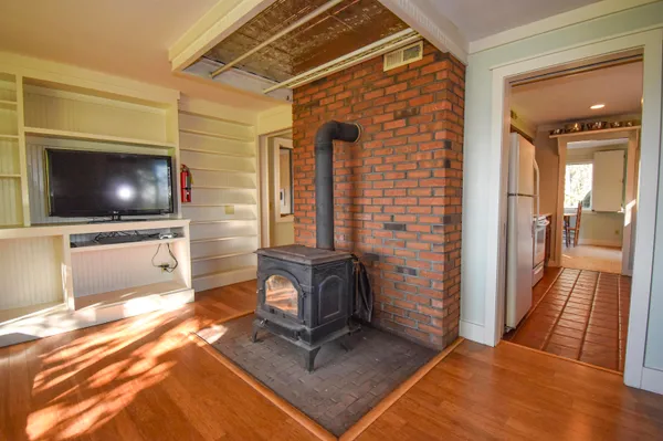 $699,000 | 8269 Vermont Rte 125, Bridport, VT 05734