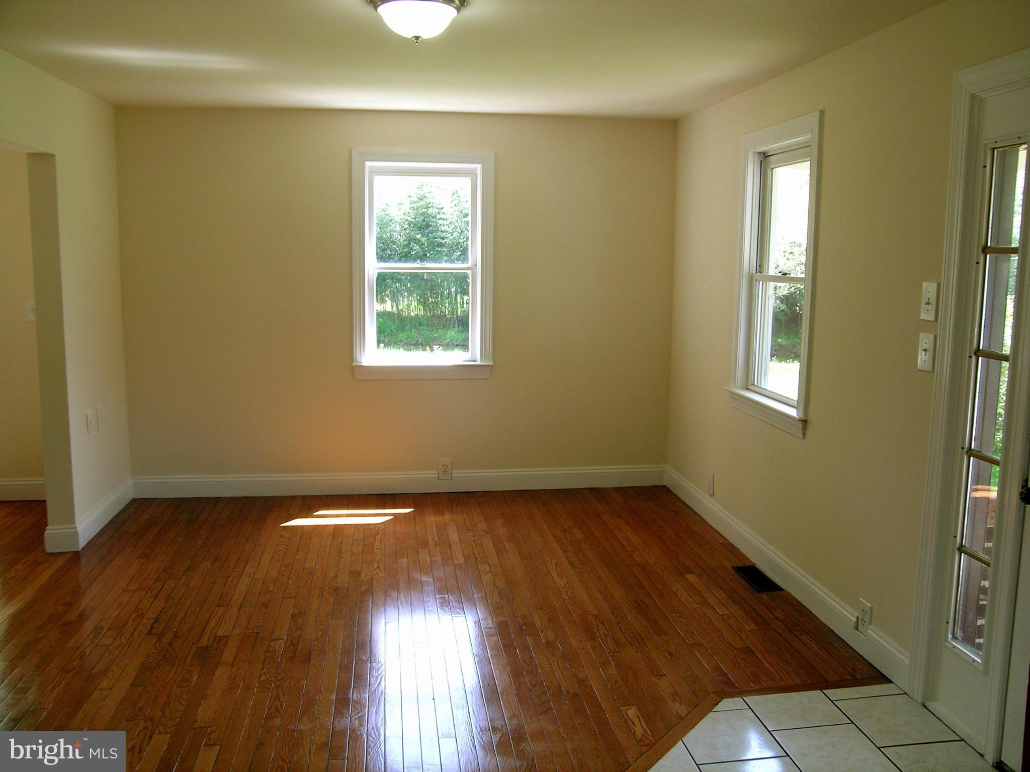 6605 Runkles Road Mount Airy, MD 21771 - Photo 11 of 29 Living Room w/ beautiful HWD's
