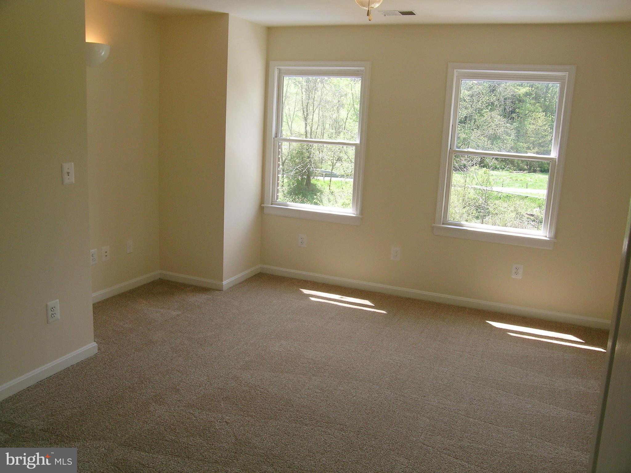 6605 Runkles Road Mount Airy, MD 21771 - Photo 17 of 29 3rd Bedroom
