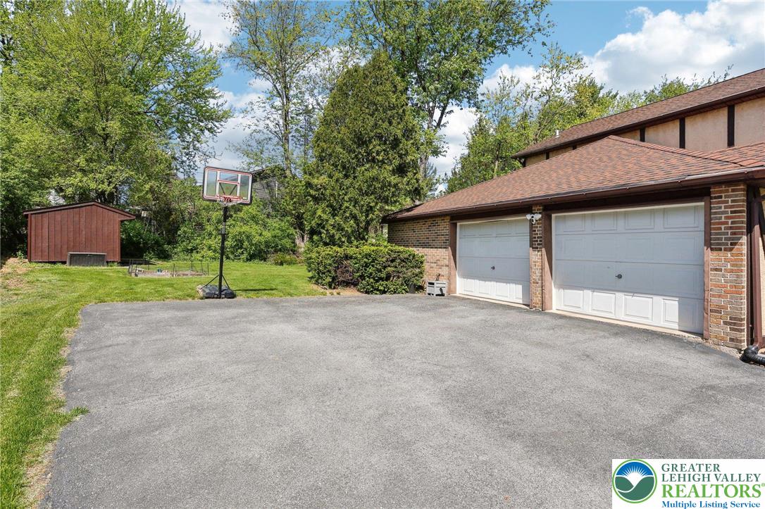 4184 Wellesley Road Bethlehem, PA 18017 - Photo 54 of 55 Gallery Image 54