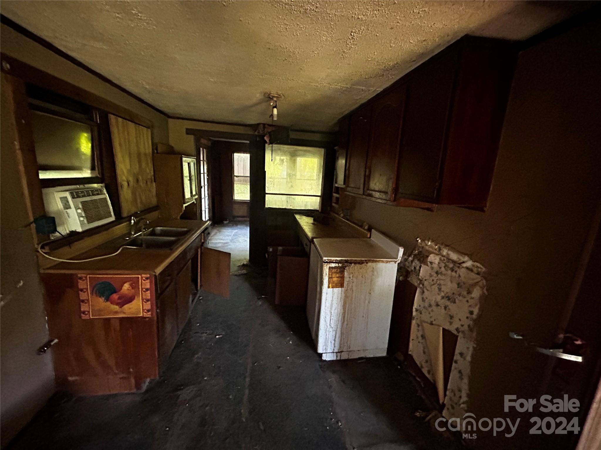 306 Queens Road Gastonia, NC 28052 - Photo 5 of 9 Gallery Image 5