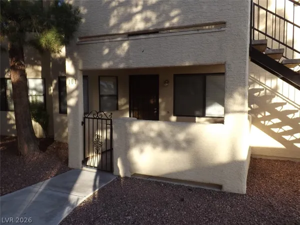 $1,295 | 1204 Observation Drive, Unit 101, Las Vegas, NV 89128