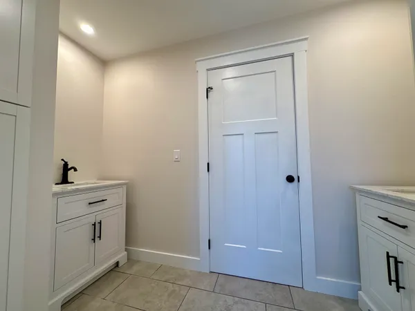 $879,000 | 24 Wildcat Drive, Dover, NH 03820