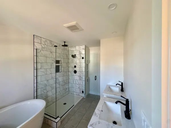 $879,000 | 24 Wildcat Drive, Dover, NH 03820
