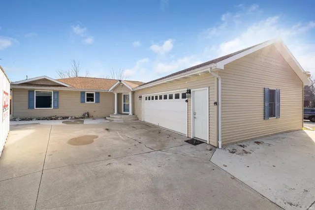 $299,900 | 7754 St Joe Road, Fort Wayne, IN 46835