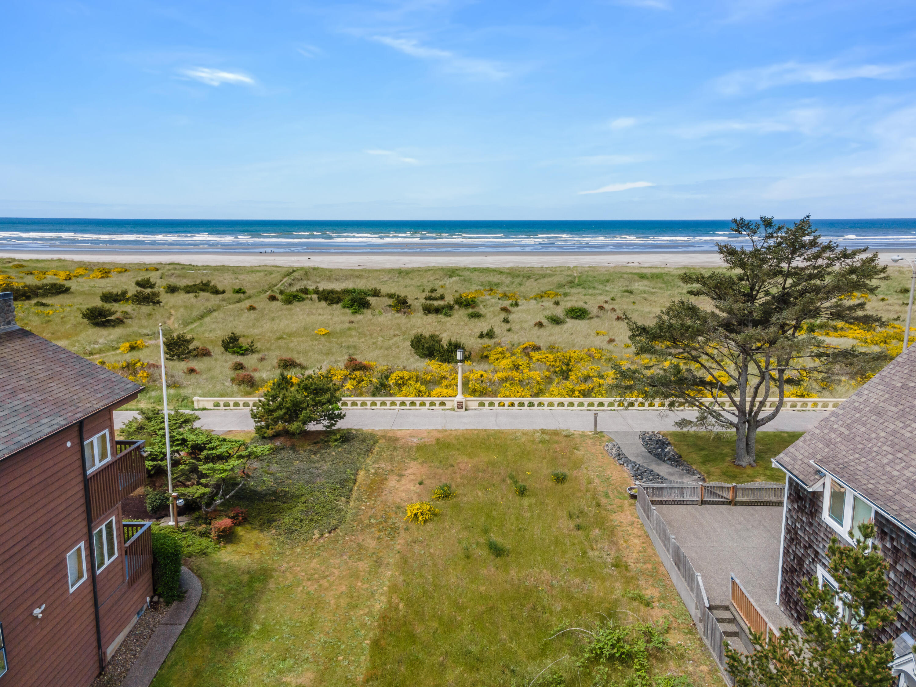 8700 South Prom Street Seaside, OR 97138 - Photo 2 of 12 Beautiful Walkway~ on the Prom!