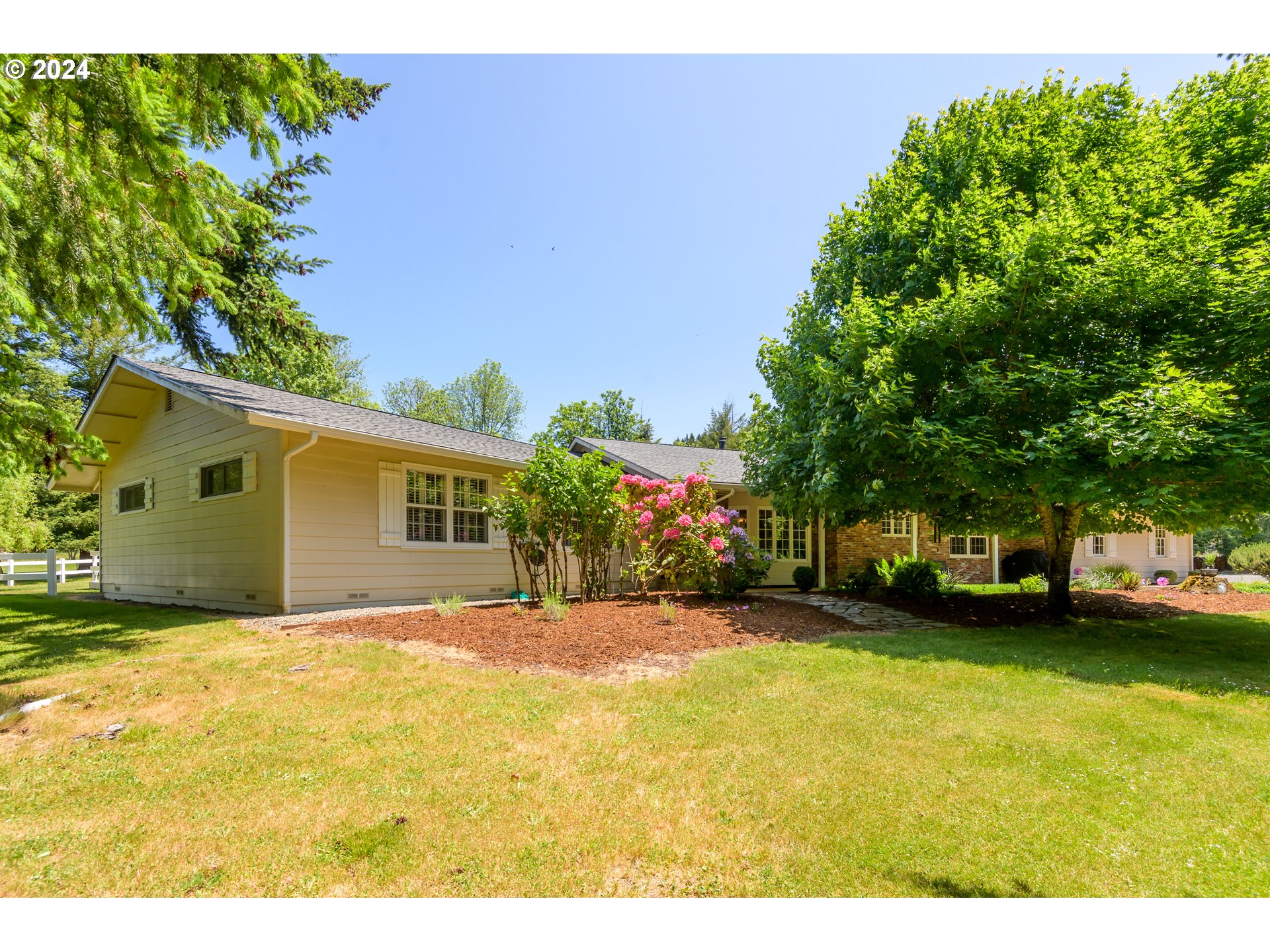 74967 Reservoir Road Cottage Grove, OR 97424 - Photo 3 of 48 Gallery Image 3