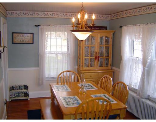 75 Pearse Road Swansea, MA 02777 - Photo 7 of 15 Gallery Image 7