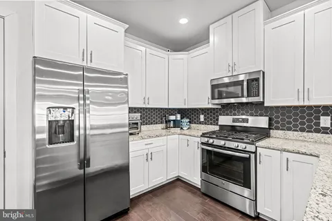 $449,900 | 128 Fleet Court, Bensalem, PA 19020