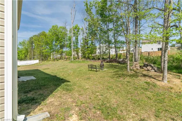 $300,000 | 560 North Main Street, Denton, NC 27239