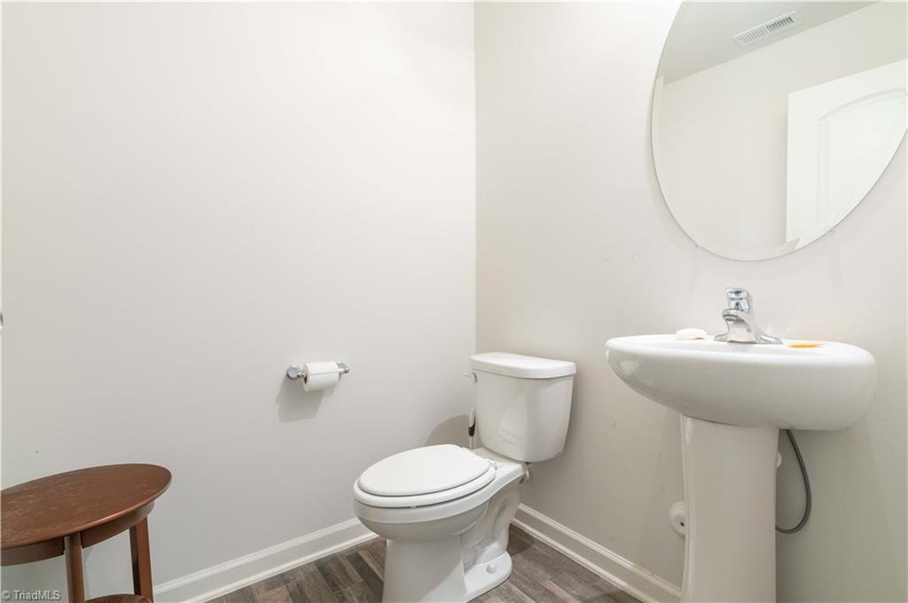 560 North Main Street Denton, NC 27239 - Photo 10 of 25