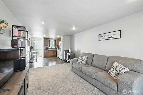 $930,000 | 108 Baker Street, Unit 14, Everson, WA 98247