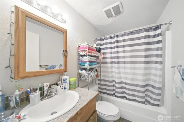 $930,000 | 108 Baker Street, Unit 14, Everson, WA 98247