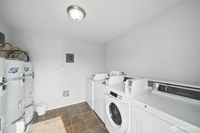 $930,000 | 108 Baker Street, Unit 14, Everson, WA 98247