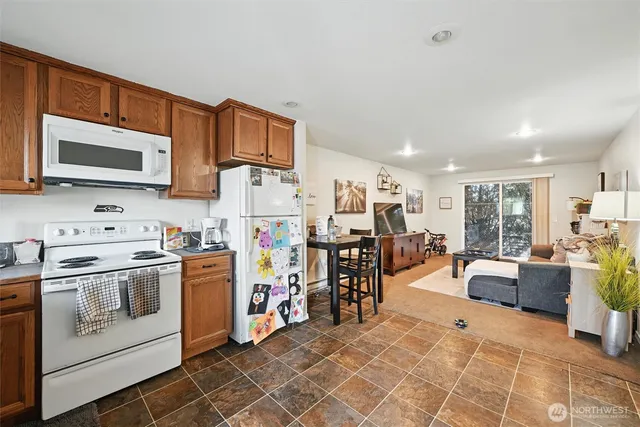 $930,000 | 108 Baker Street, Unit 14, Everson, WA 98247