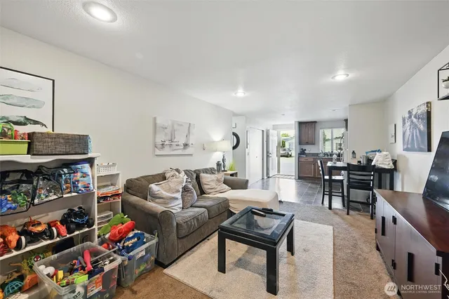 $930,000 | 108 Baker Street, Unit 14, Everson, WA 98247