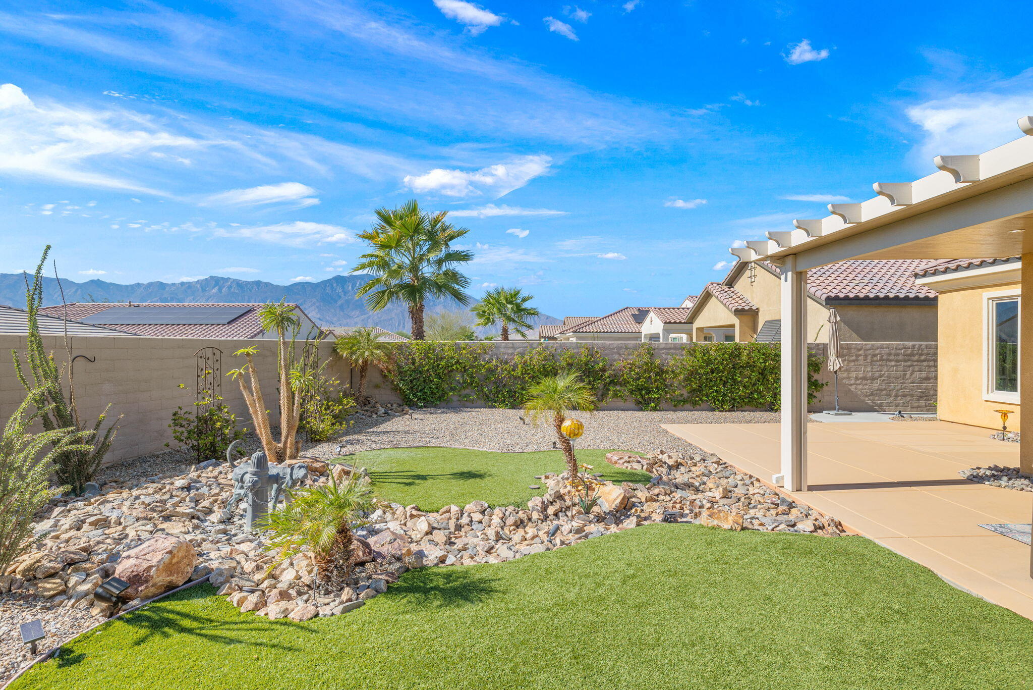 25 Pinot Noir Rancho Mirage, CA 92270 - Photo 5 of 29 16-web-or-mls-AM4A9088