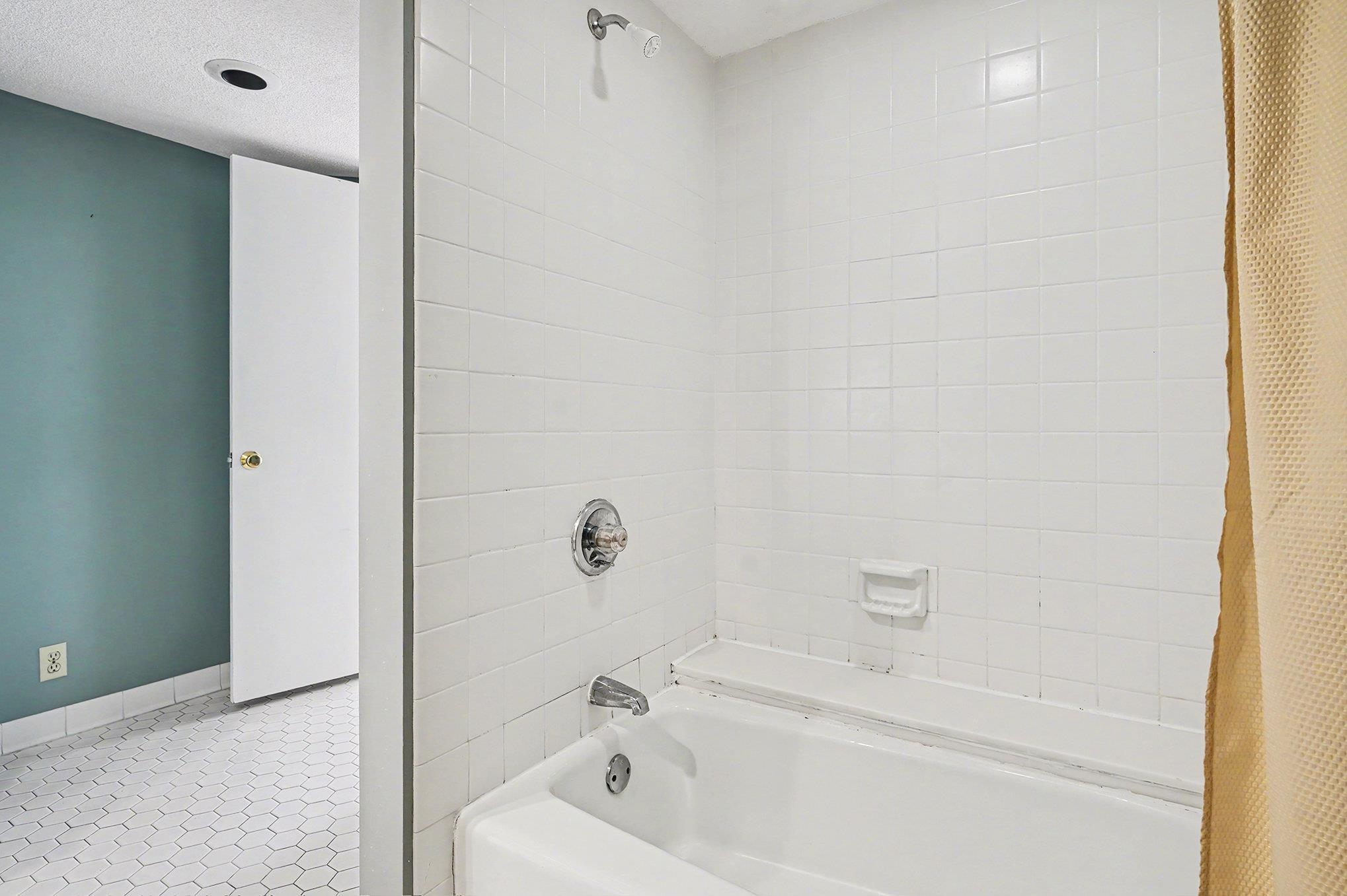 9650 Shore Drive, Unit 1802 Myrtle Beach, SC 29572 - Photo 16 of 38