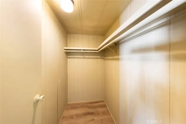 a view of a workspace in furniture