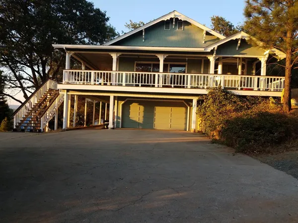 $894,500 | 23051 Brian Lane, Auburn, CA 95602
