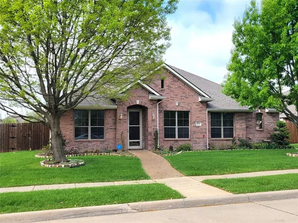 $3,500 | 4805 Prairie Aster Drive, Garland, TX 75043