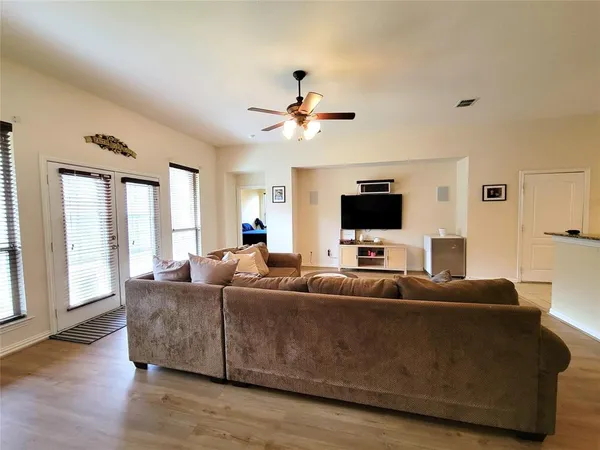 $3,500 | 4805 Prairie Aster Drive, Garland, TX 75043