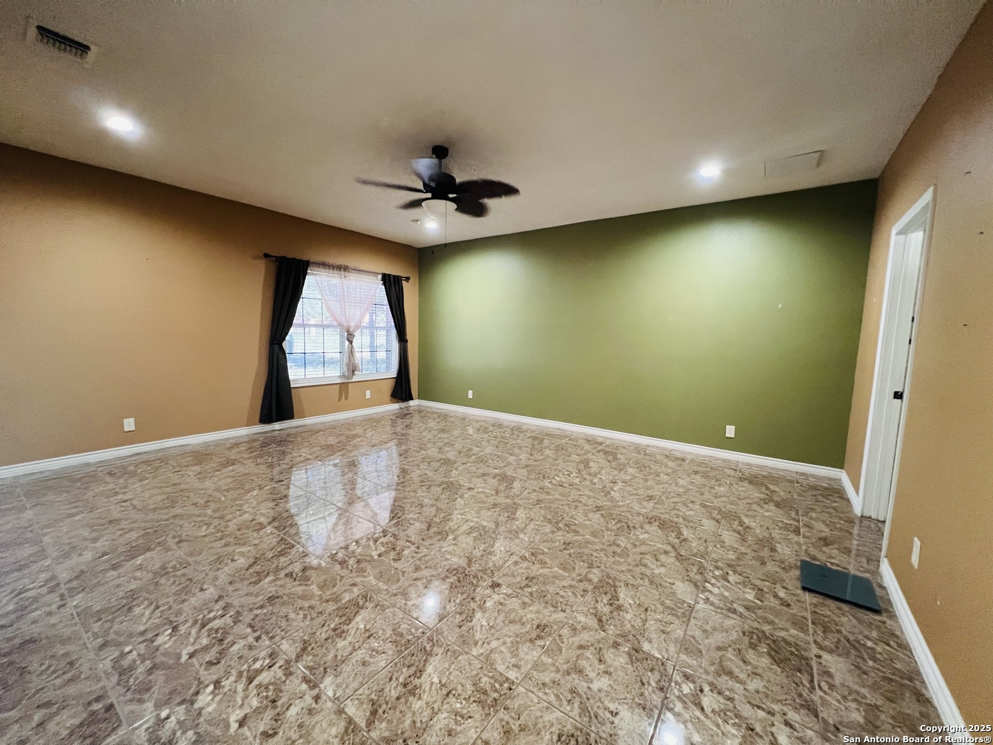 23014 Kendall Way San Antonio, TX 78264 - Photo 26 of 39