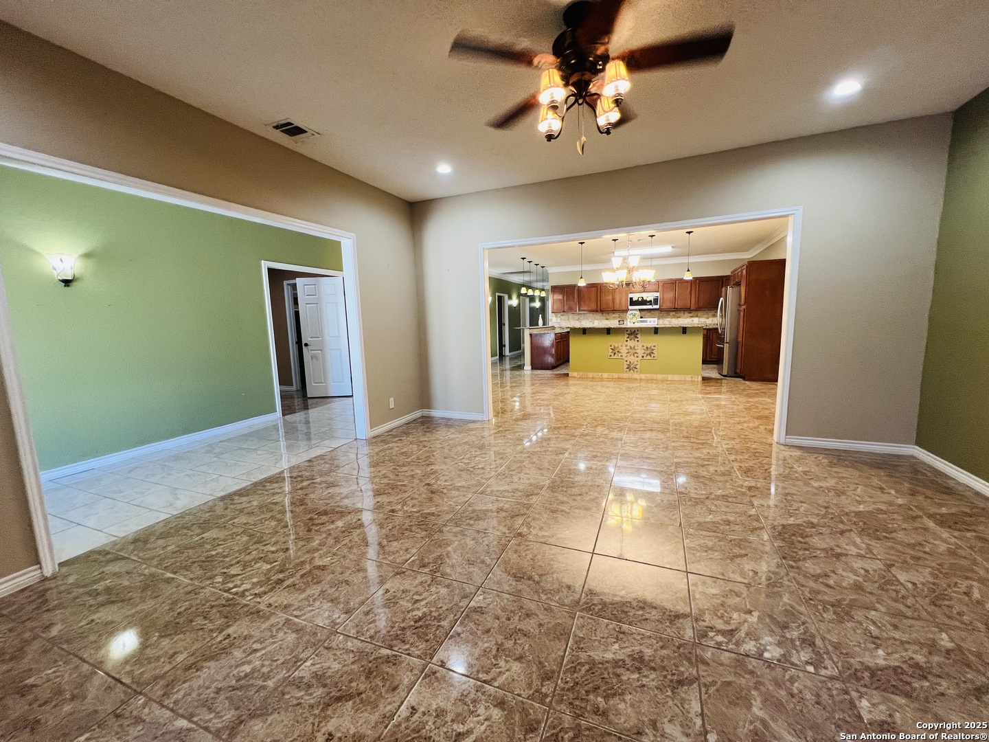 23014 Kendall Way San Antonio, TX 78264 - Photo 8 of 39