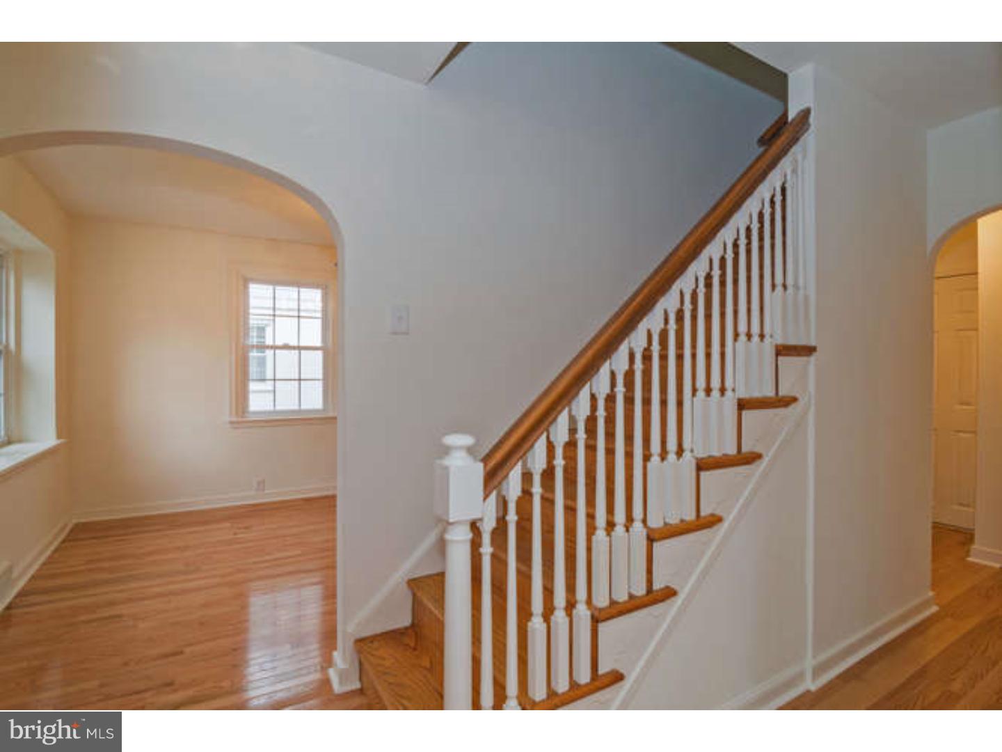 1165 Cumberland Road Abington, PA 19001 - Photo 2 of 25 Foyer