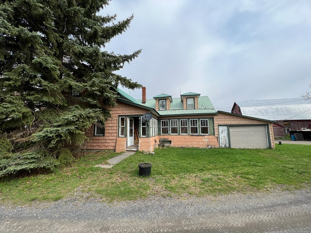 346 Co Rte 52 Chateaugay, NY 12920 - Photo 7 of 60