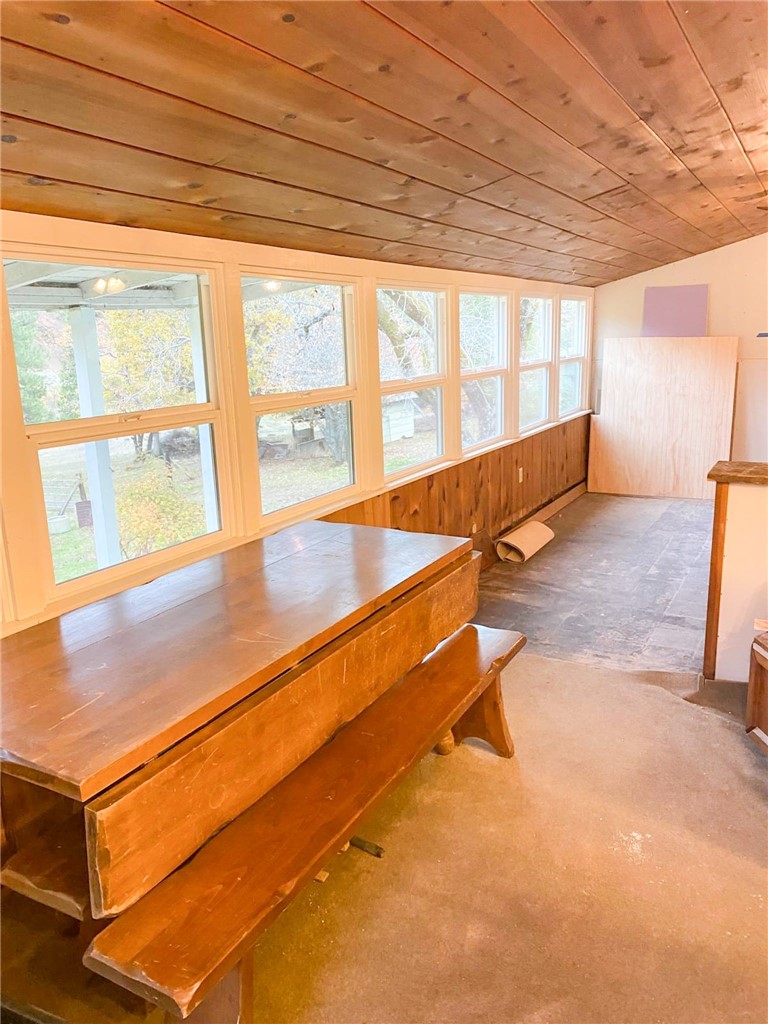 38703 Highway 96 Klamath River, CA 96050 - Photo 6 of 37