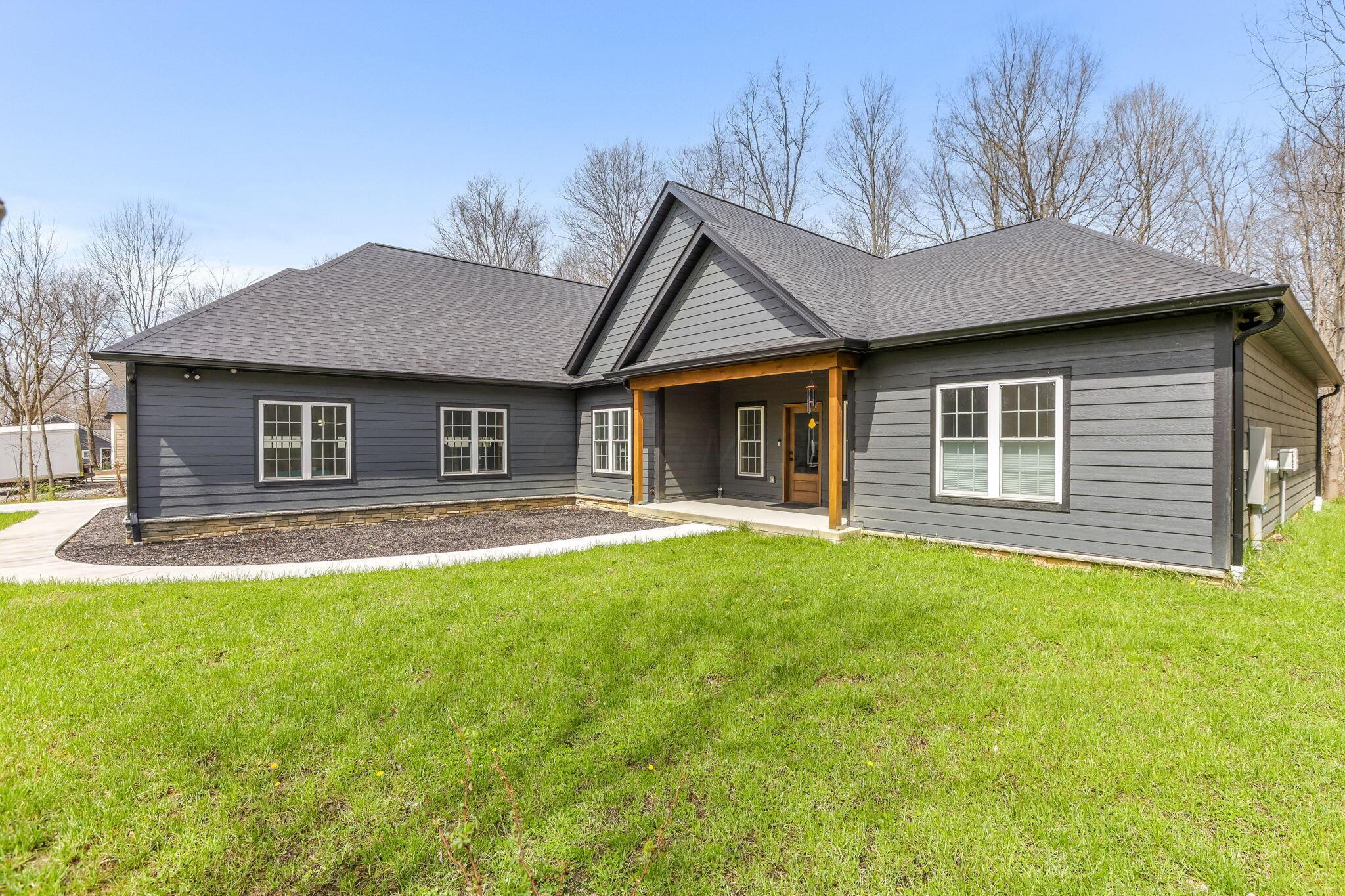 271 Alan Way Lithopolis, OH 43136 - Photo 8 of 72 7-web-or-mls-939A9266