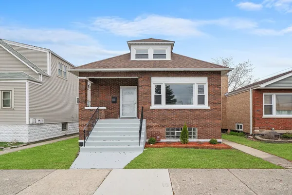 $399,000 | 5237 Long Avenue, Chicago, IL 60638