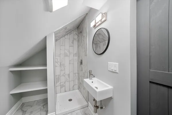$399,000 | 5237 Long Avenue, Chicago, IL 60638