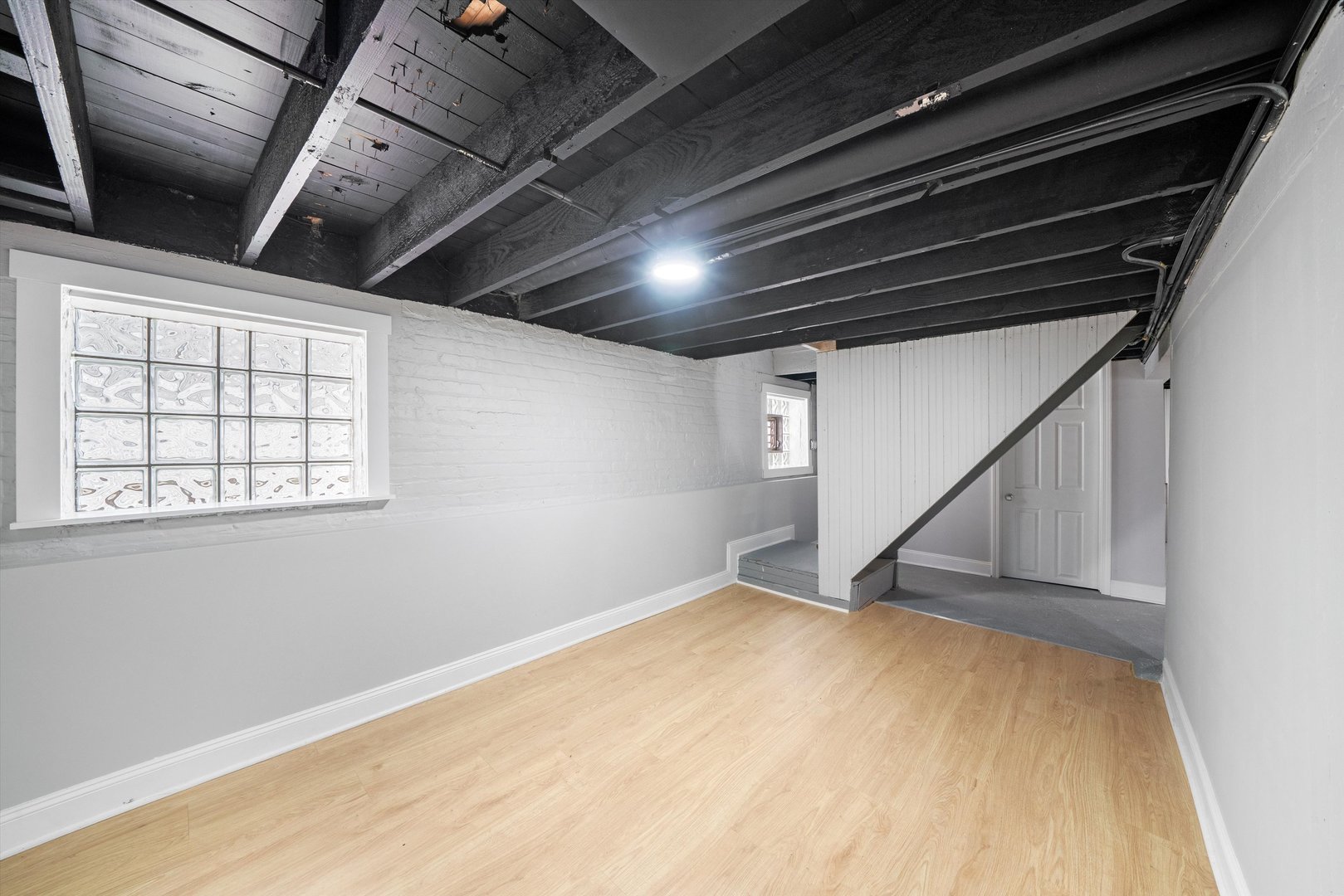 5237 Long Avenue Chicago, IL 60638 - Photo 34 of 41 a view of an empty room