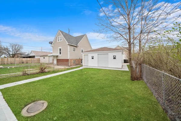 $399,000 | 5237 Long Avenue, Chicago, IL 60638