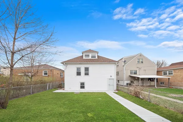 $399,000 | 5237 Long Avenue, Chicago, IL 60638