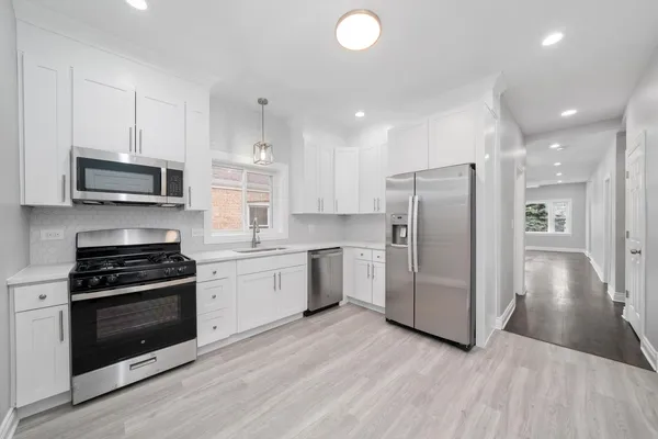 $399,000 | 5237 Long Avenue, Chicago, IL 60638