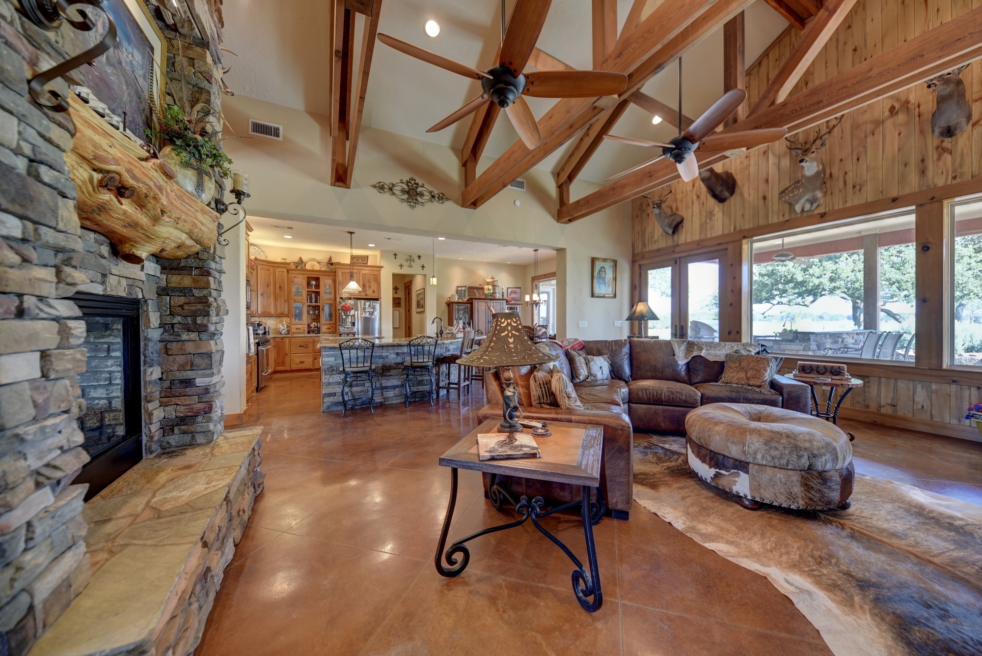 41968 Kelley Road Hempstead, TX 77445 - Photo 6 of 50 Living room open to kitchen
