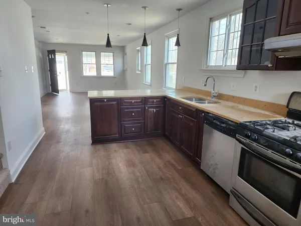 $845,000 | 3047 Douglas Street Northeast, Washington, DC 20018