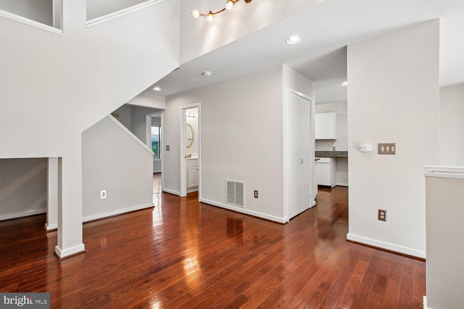 11115 Timberhead Court Reston, VA 20191 - Photo 9 of 88 Dining Room