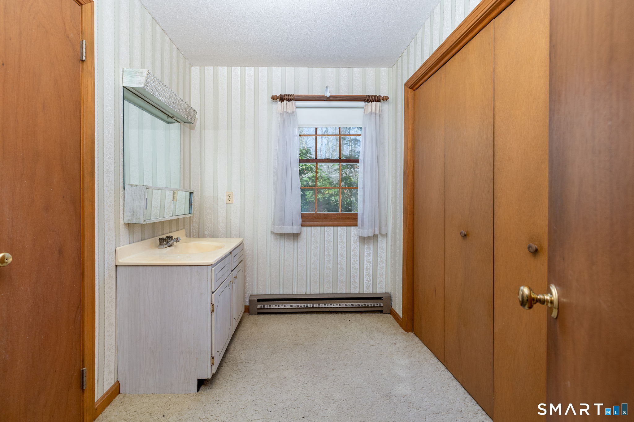 213 Brush Hill Road Litchfield, CT 06759 - Photo 14 of 27 DRESSING ROOM AND ENSUITE BATHROOM