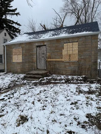 $45,000 | 908 East 44th Avenue, Gary, IN 46409