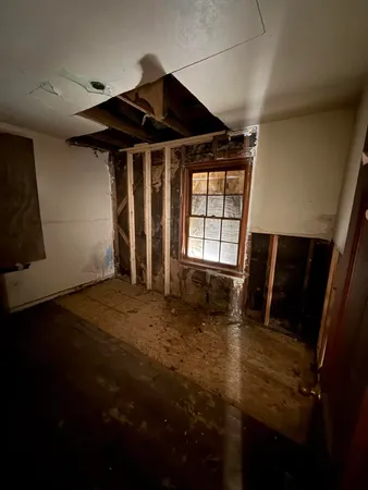 $45,000 | 908 East 44th Avenue, Gary, IN 46409