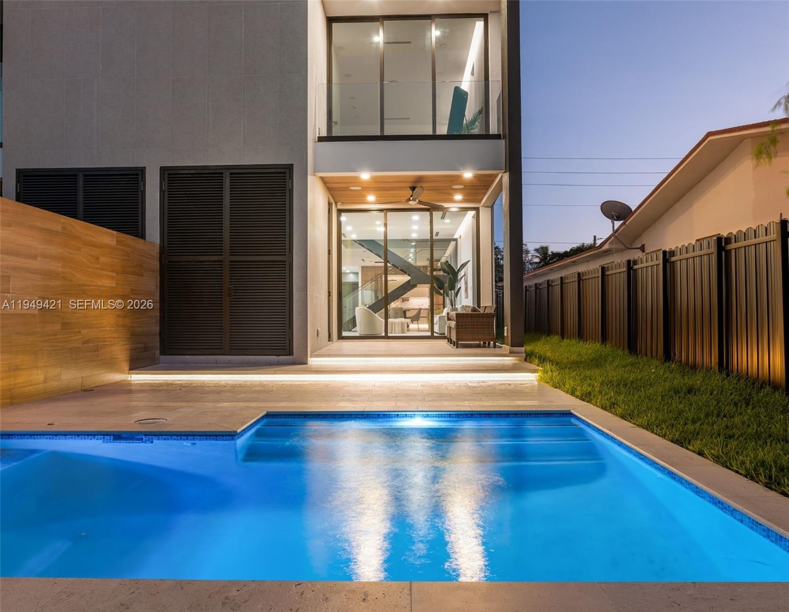 2823 Southwest 23rd Terrace Miami, FL 33145 - Photo 31 of 32