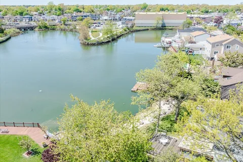 $869,000 | 593 Pearl Street, Oceanside, NY 11572