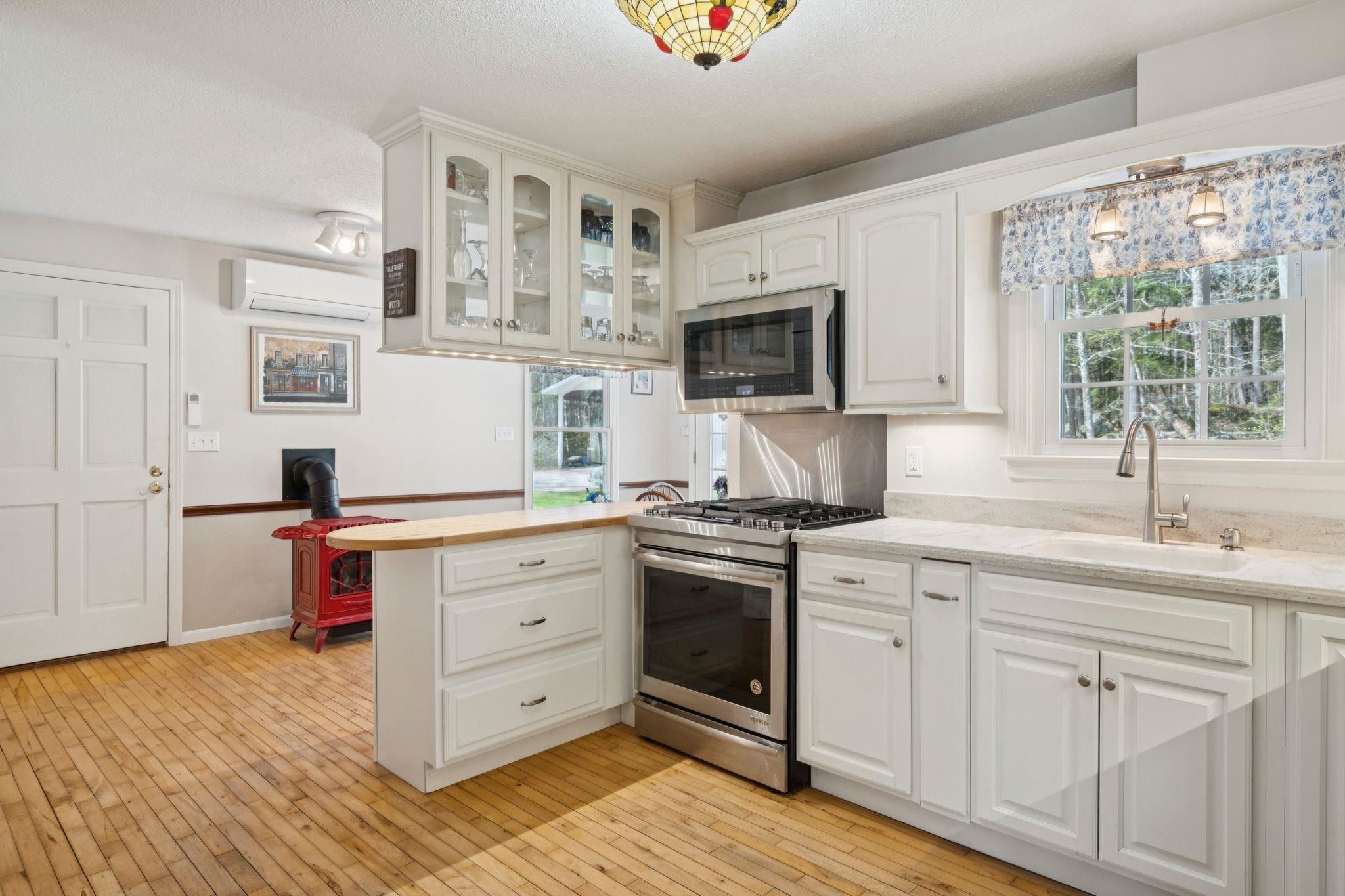 66 Sparrowhawk Road New London, NH 03257 - Photo 6 of 32