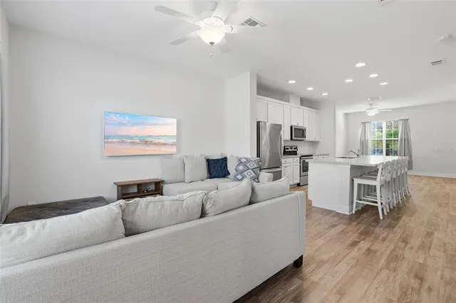 $399,900 | 15519 Honeybell Drive, Winter Garden, FL 34787