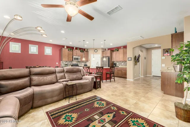 $393,900 | 7130 West Merriweather Way, Florence, AZ 85132