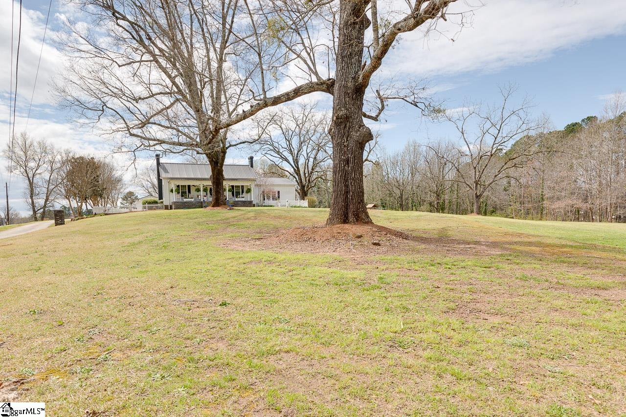 314 Chandler Road Easley, SC 29640 - Photo 3 of 36